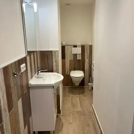 Lejlighed Modern Eingerichtetes Einzelzimmer In Gross Vollstedt, Gemeinschaftsbad Nr 3