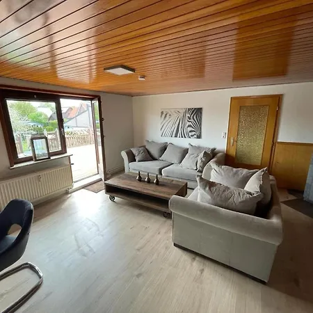 Modern Eingerichtetes Einzelzimmer In Gross Vollstedt, Gemeinschaftsbad Nr 3